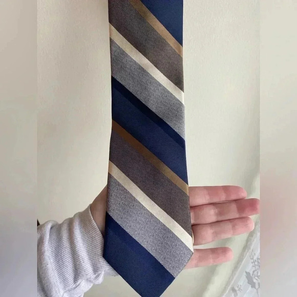 Bruno Piattelli 100% Silk Tie New with Tags Blue & Brown Diagonal Stripes - Picture 4 of 6
